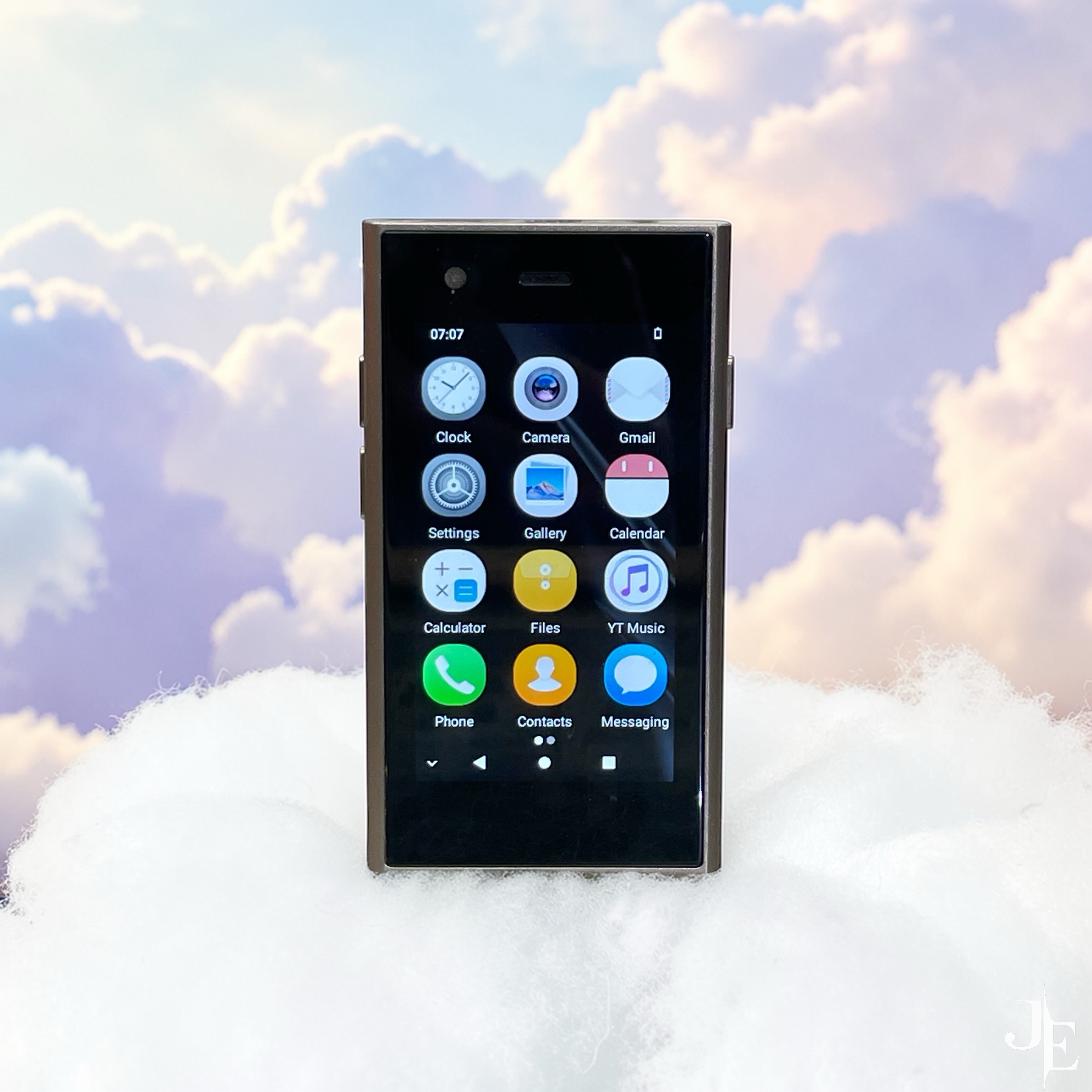 Bold Mini 4G Smartphone with Compact Display, Dual Camera Support, Dual SIM Connectivity & Lightweight Pocket-Friendly Design - Image 5